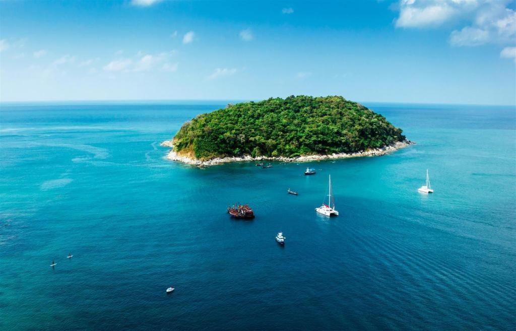Oyo 1074 Fin Hostel Kata Beach  Zewnętrze zdjęcie