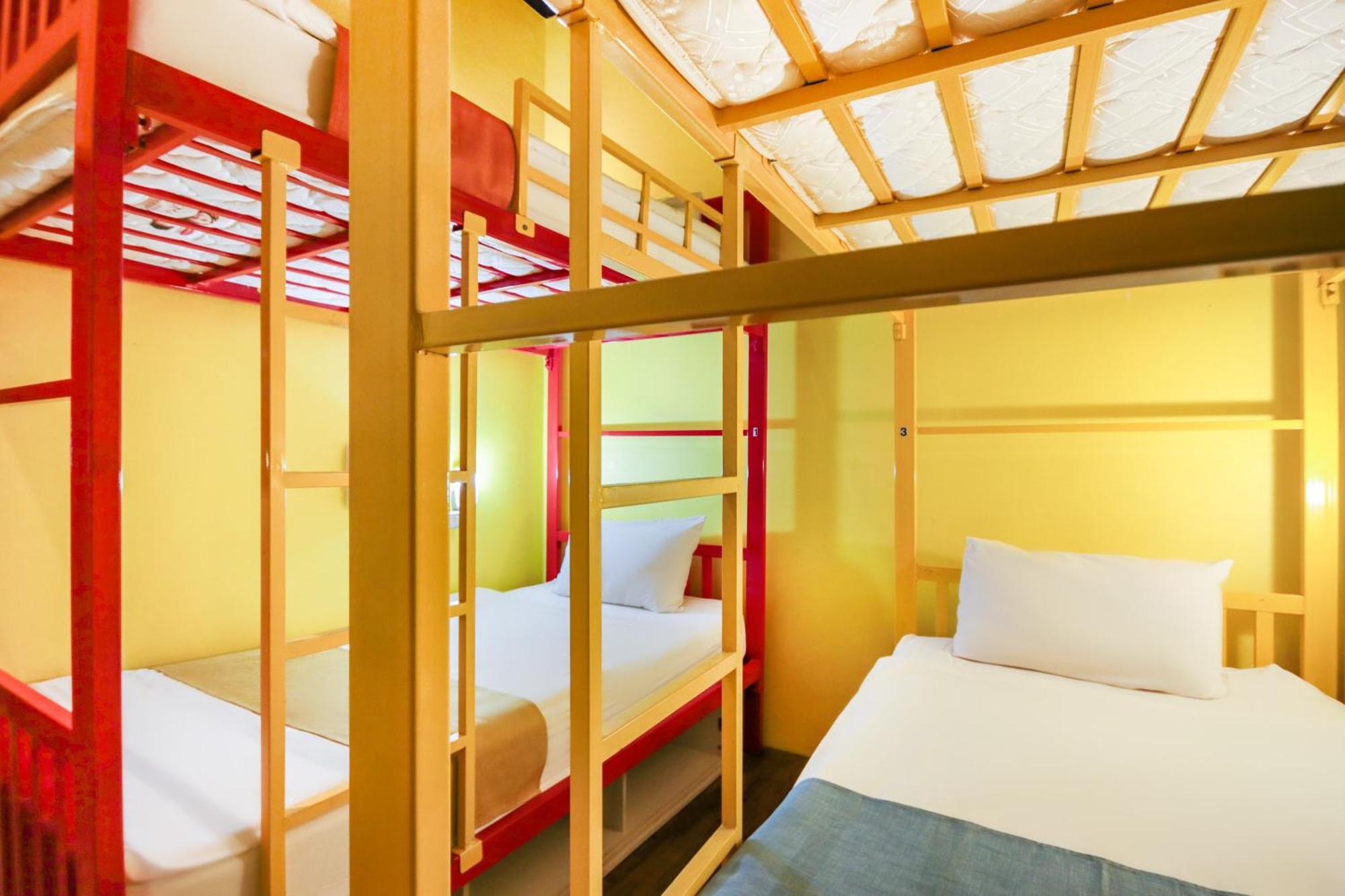 Oyo 1074 Fin Hostel Kata Beach  Zewnętrze zdjęcie