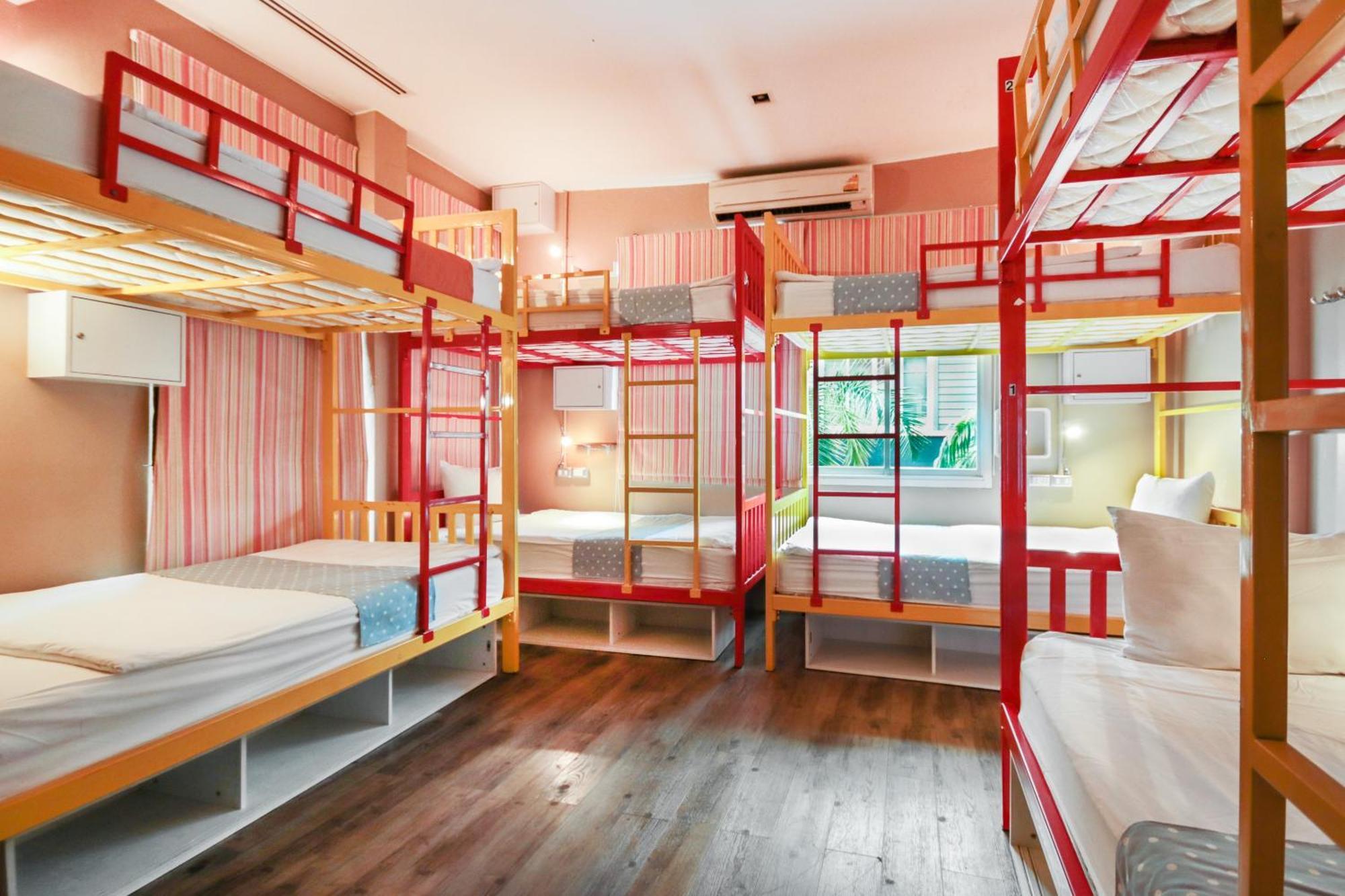 Oyo 1074 Fin Hostel Kata Beach  Zewnętrze zdjęcie