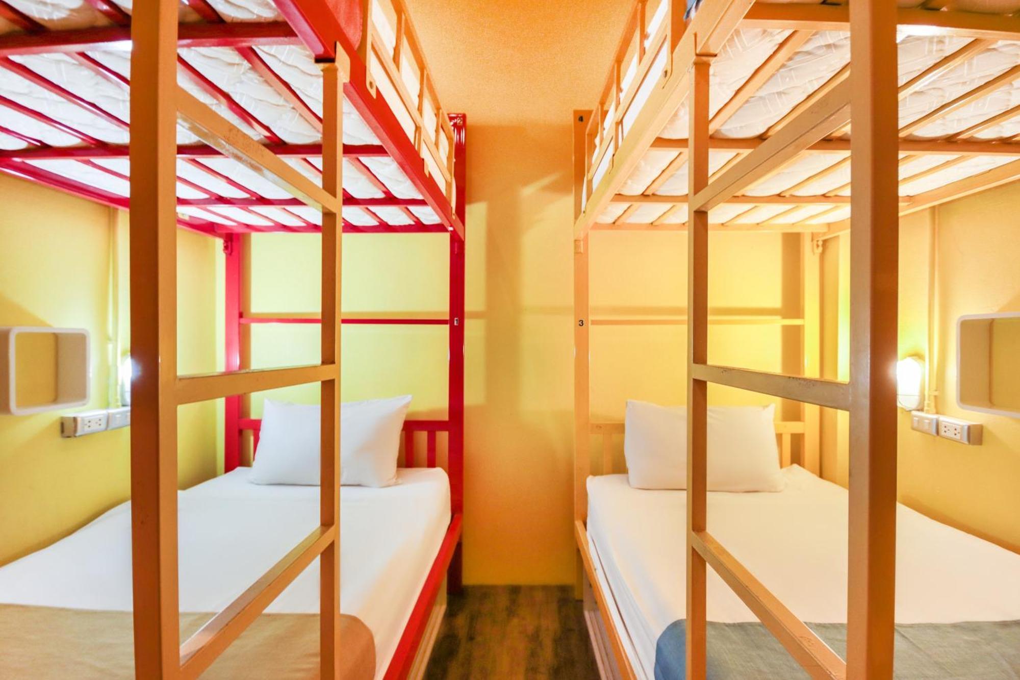Oyo 1074 Fin Hostel Kata Beach  Zewnętrze zdjęcie