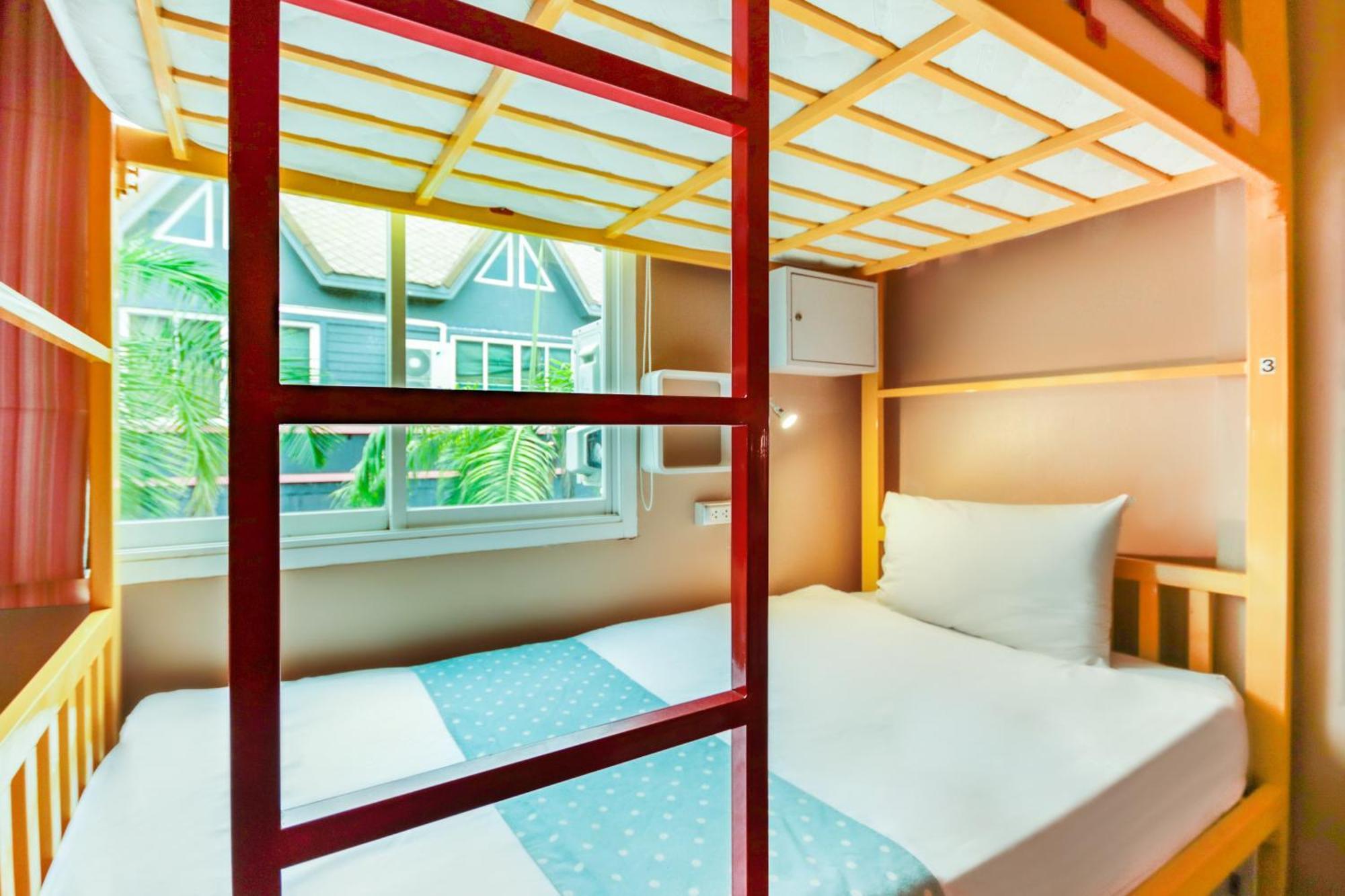 Oyo 1074 Fin Hostel Kata Beach  Zewnętrze zdjęcie