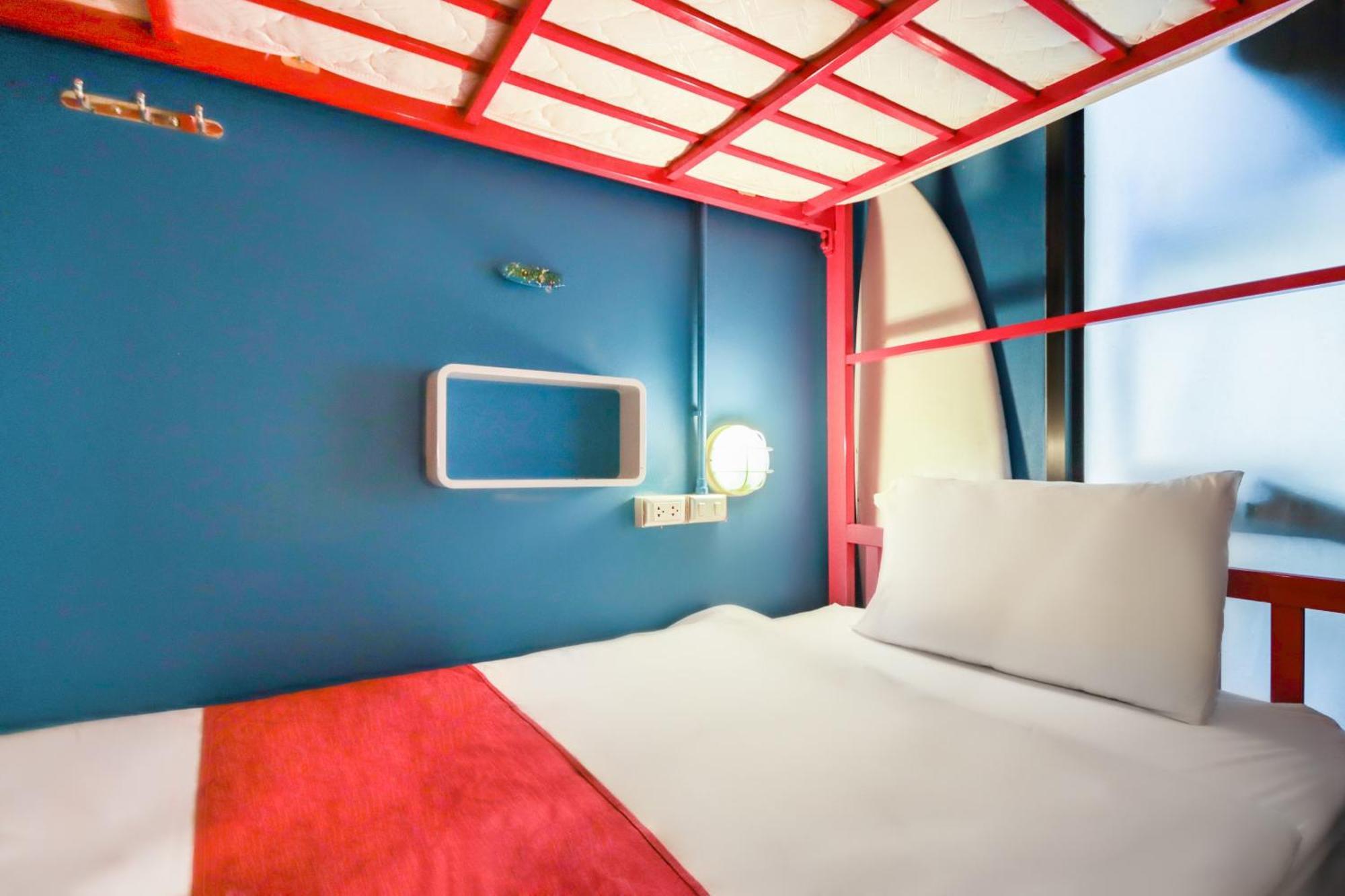 Oyo 1074 Fin Hostel Kata Beach  Zewnętrze zdjęcie
