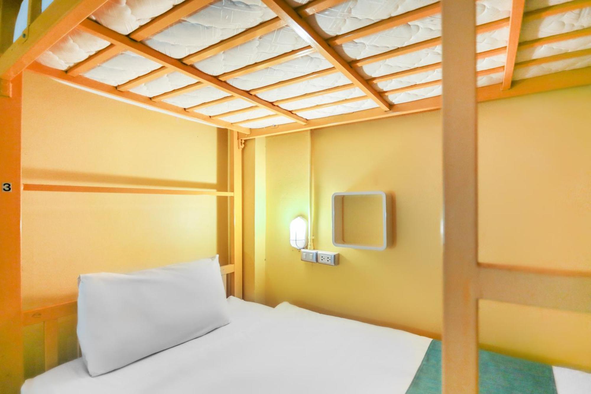 Oyo 1074 Fin Hostel Kata Beach  Zewnętrze zdjęcie