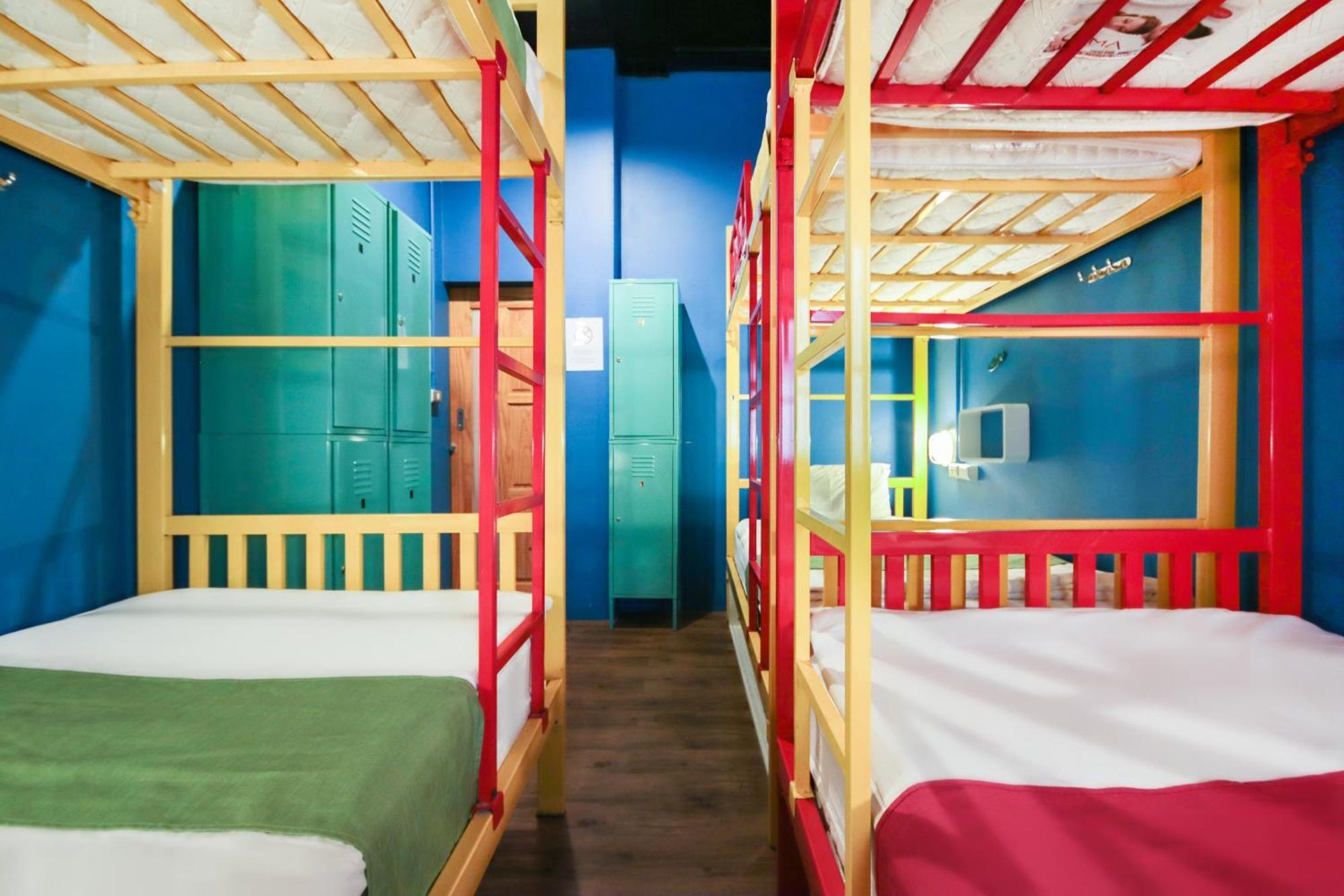 Oyo 1074 Fin Hostel Kata Beach  Zewnętrze zdjęcie