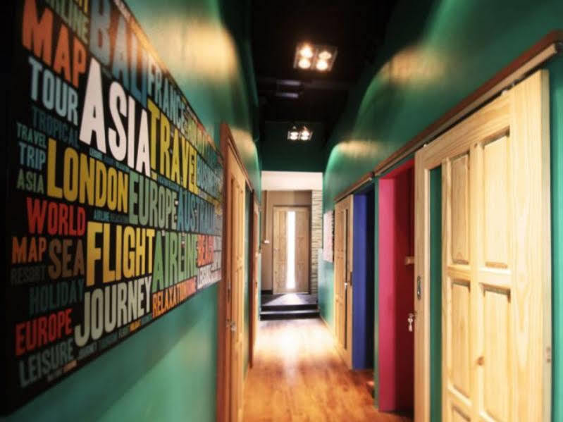 Oyo 1074 Fin Hostel Kata Beach  Zewnętrze zdjęcie